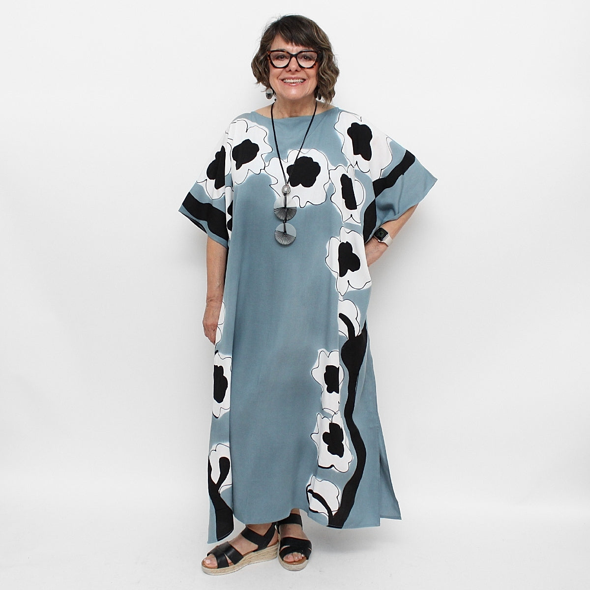 Black and Gray Flower Kaftan