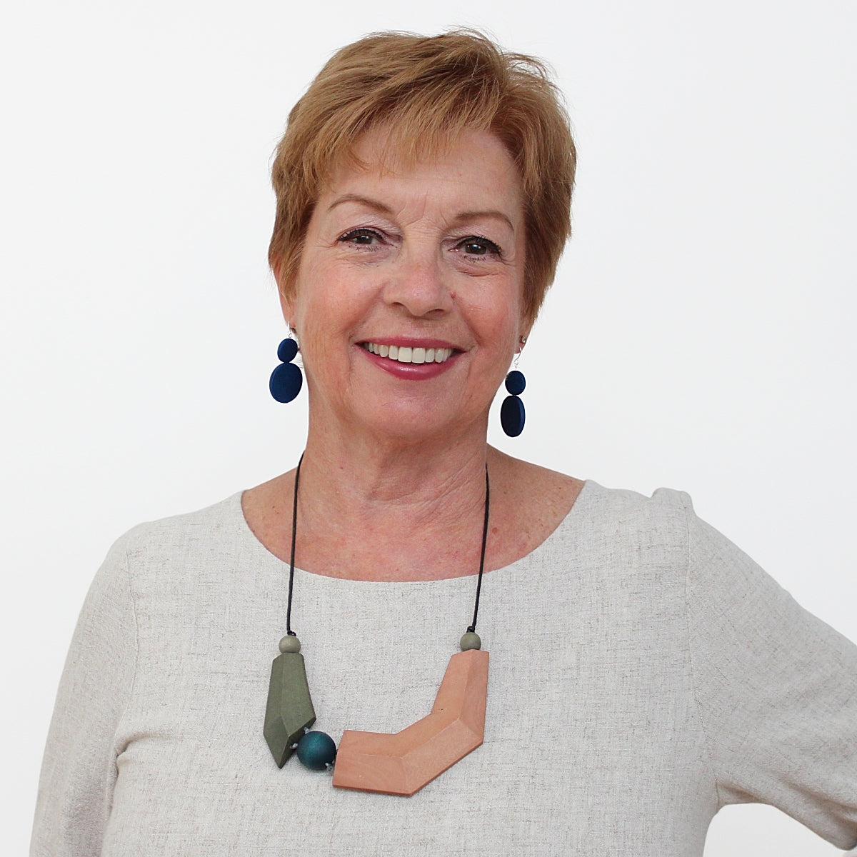 Peach Bar Necklace