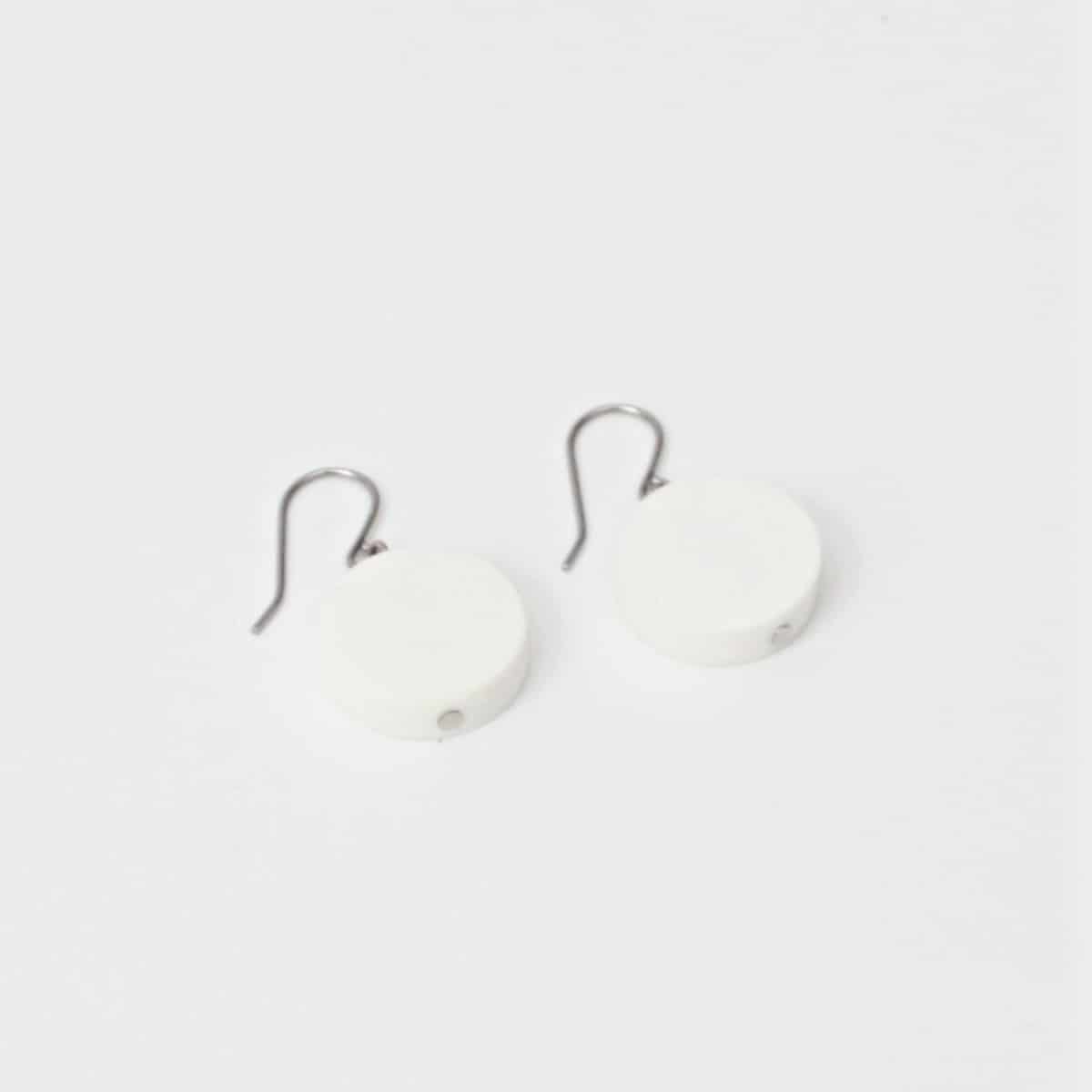 AE20E02 WHITE