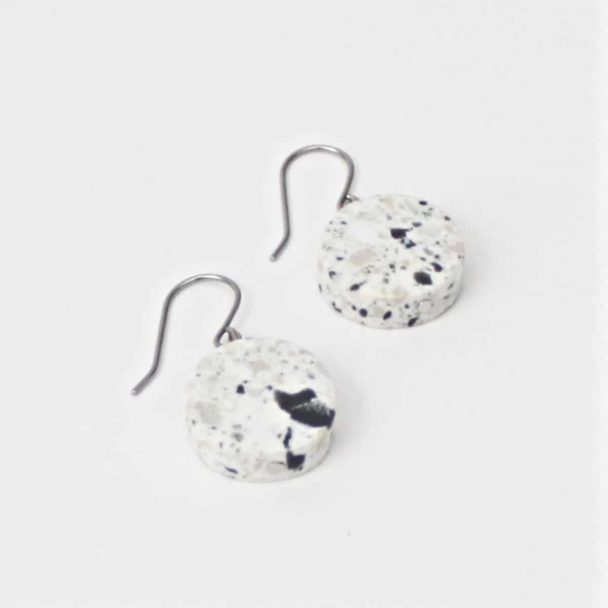 AE20E03 WHITE-1
