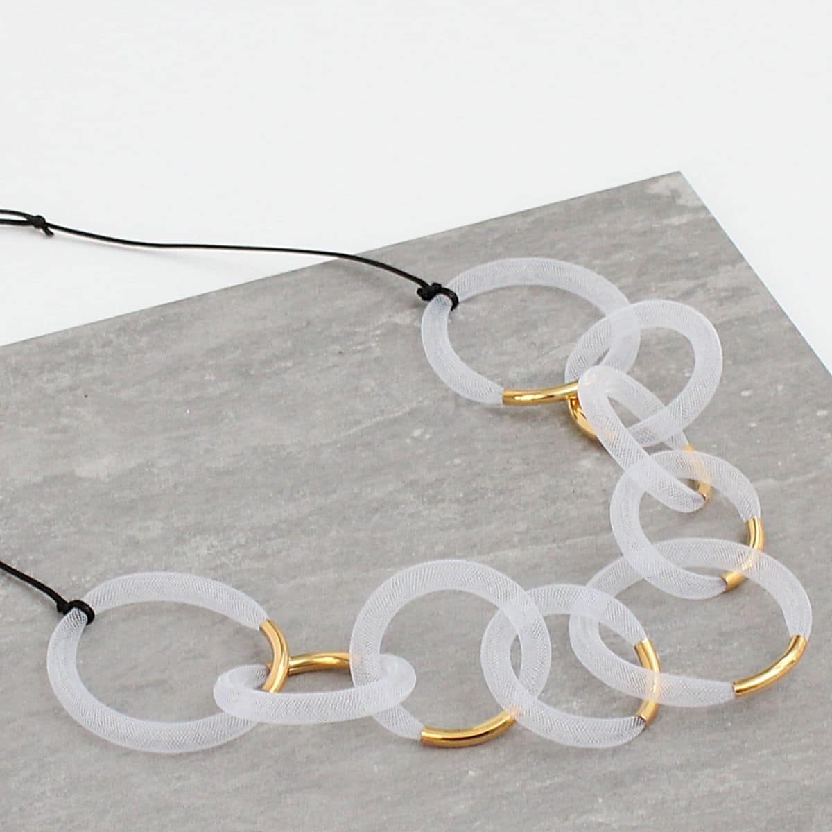 SD19N07 WHITE-GOLD-