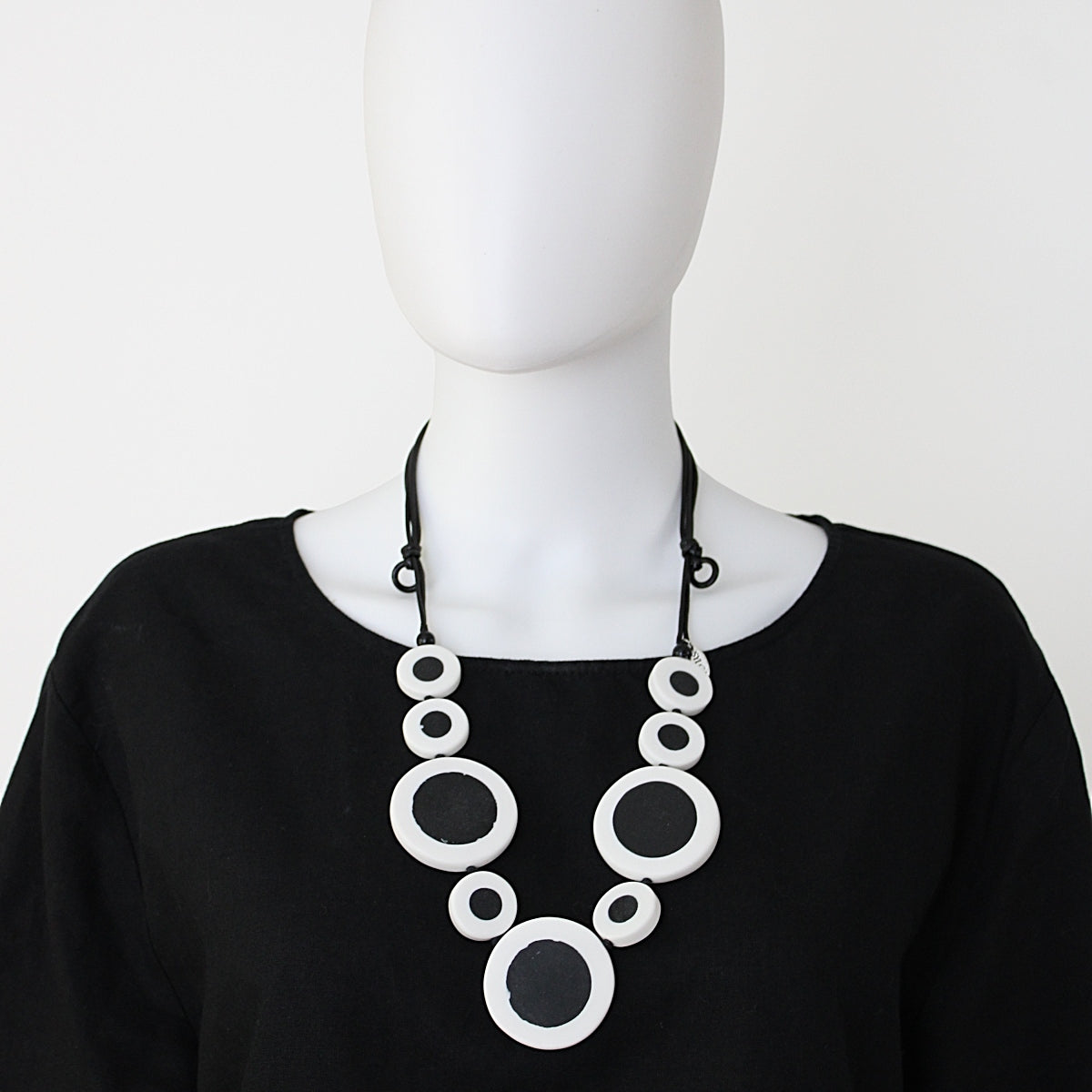 Black and White Cheryl Necklace
