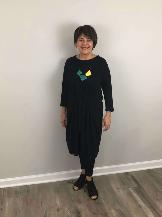 Staple Pieces: 1 dress, 3 outfits!