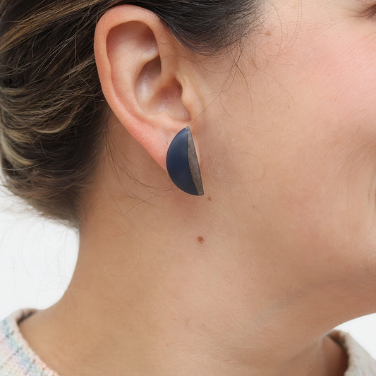 Navy and Wood Half Moon Post