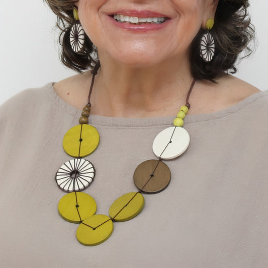 Lime Wrapped Bead Riu Necklace
