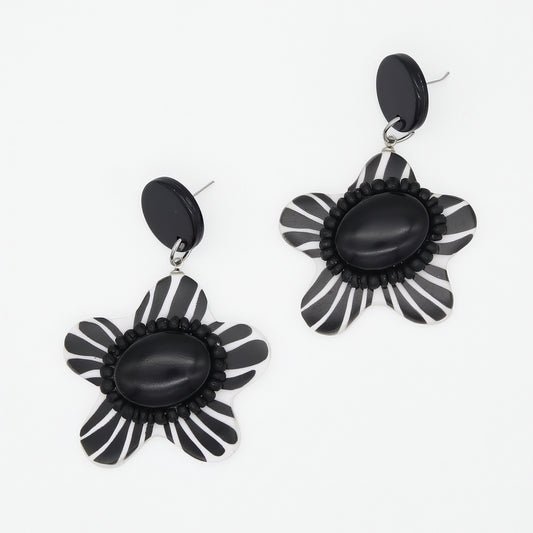 Black Blossom Daisy Earrings