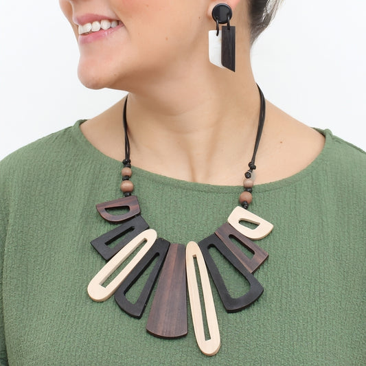 Brown Boho Bloom Necklace