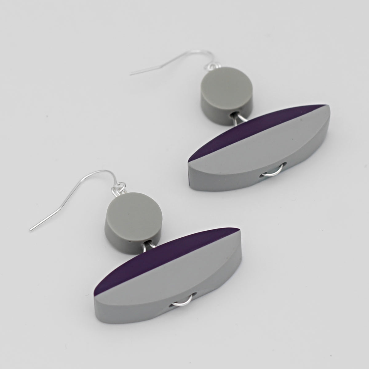 Duel Geometric Dangle Earrings Purple