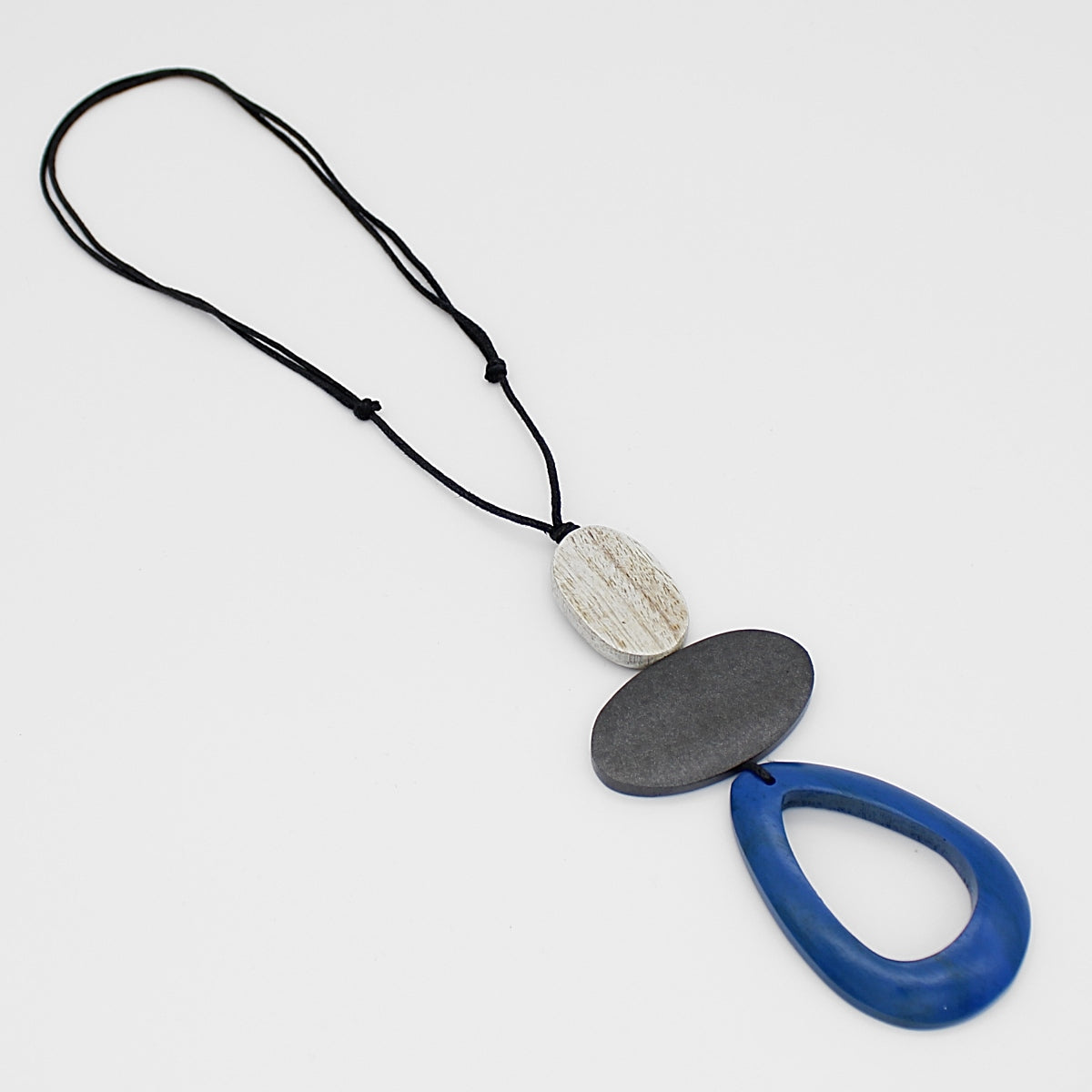 Blue Calia Pendant Necklace