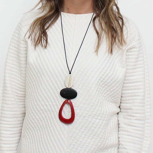 Red Calia Pendant Necklace