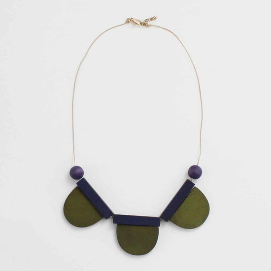 Green bib chunky Necklace