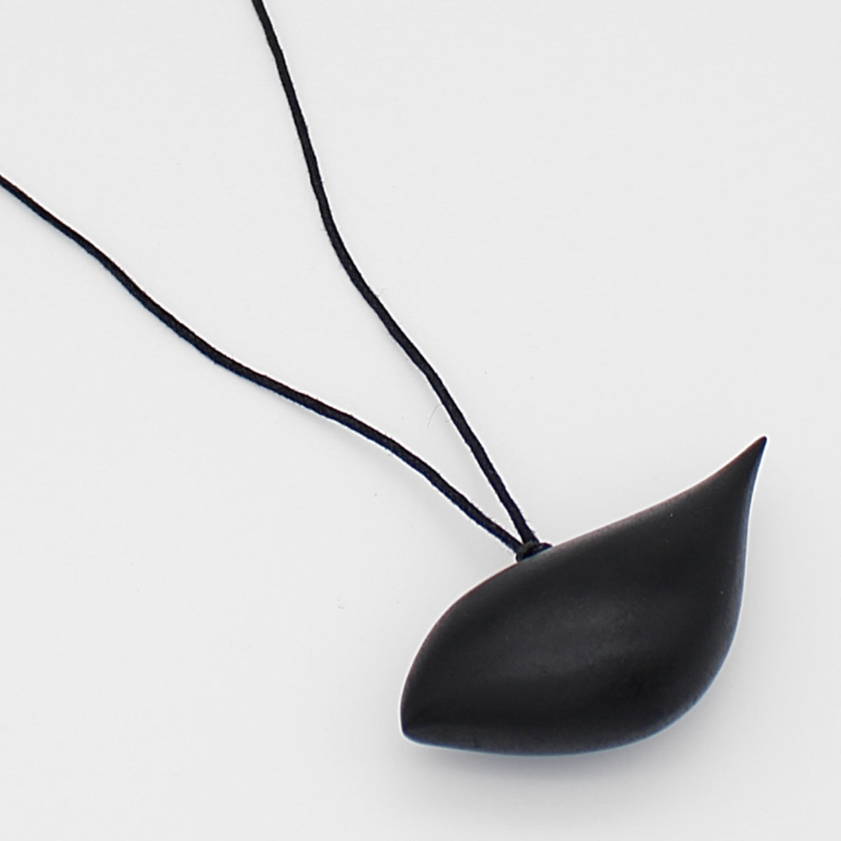 Black Robin Pendant Necklace