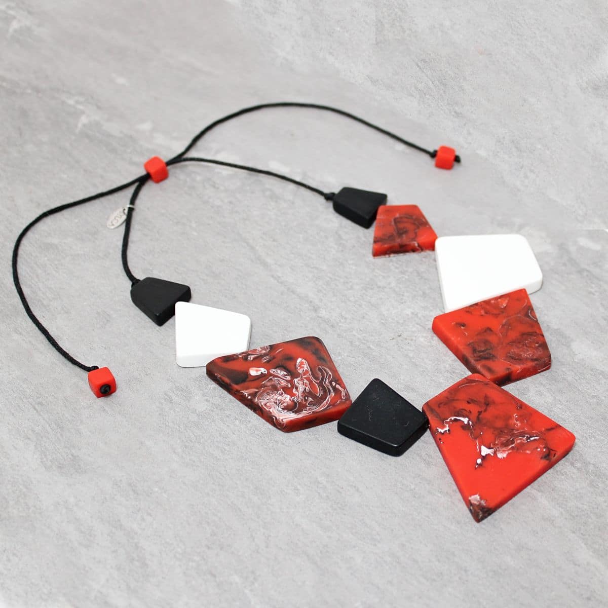 LS21N42 RED-BLACK-2
