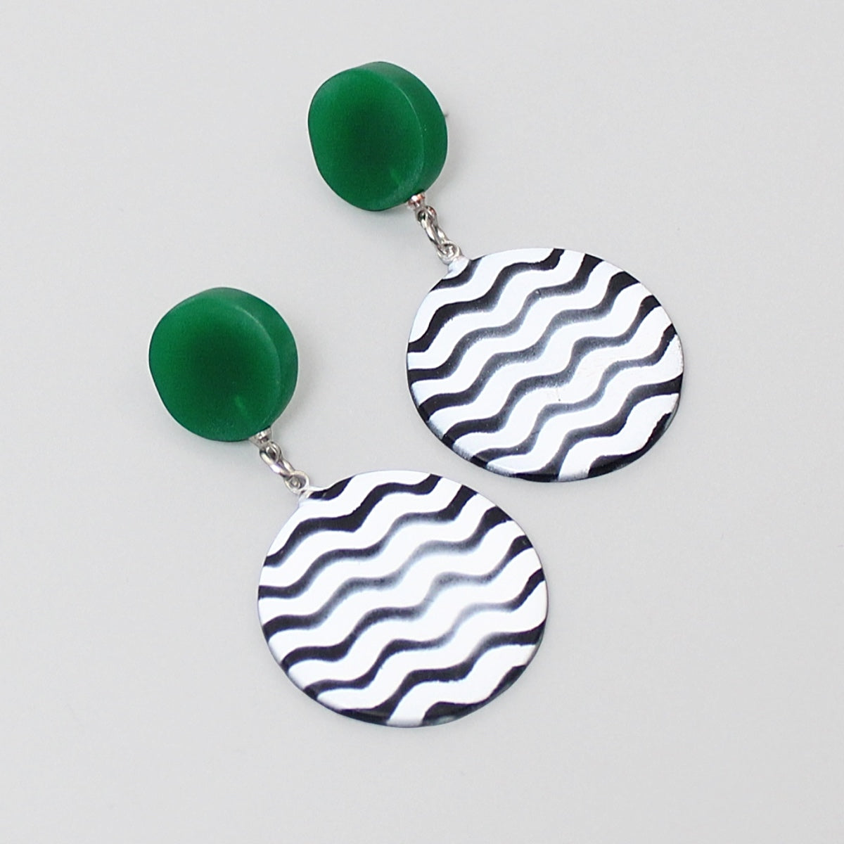 Emerald Lunetta Earrings