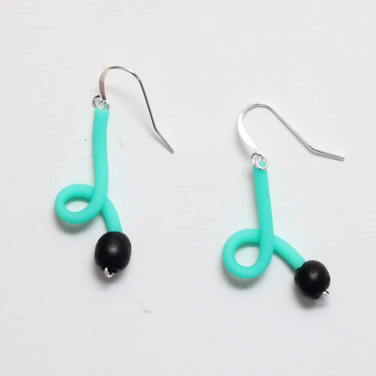 SD20EAqua rubber tube earrings22 AQUA