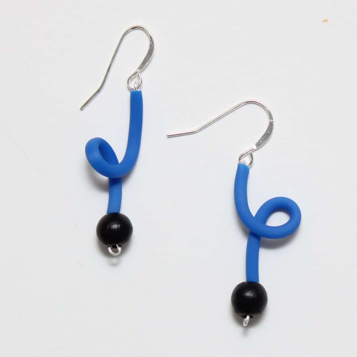 Blue rubber tube earrings