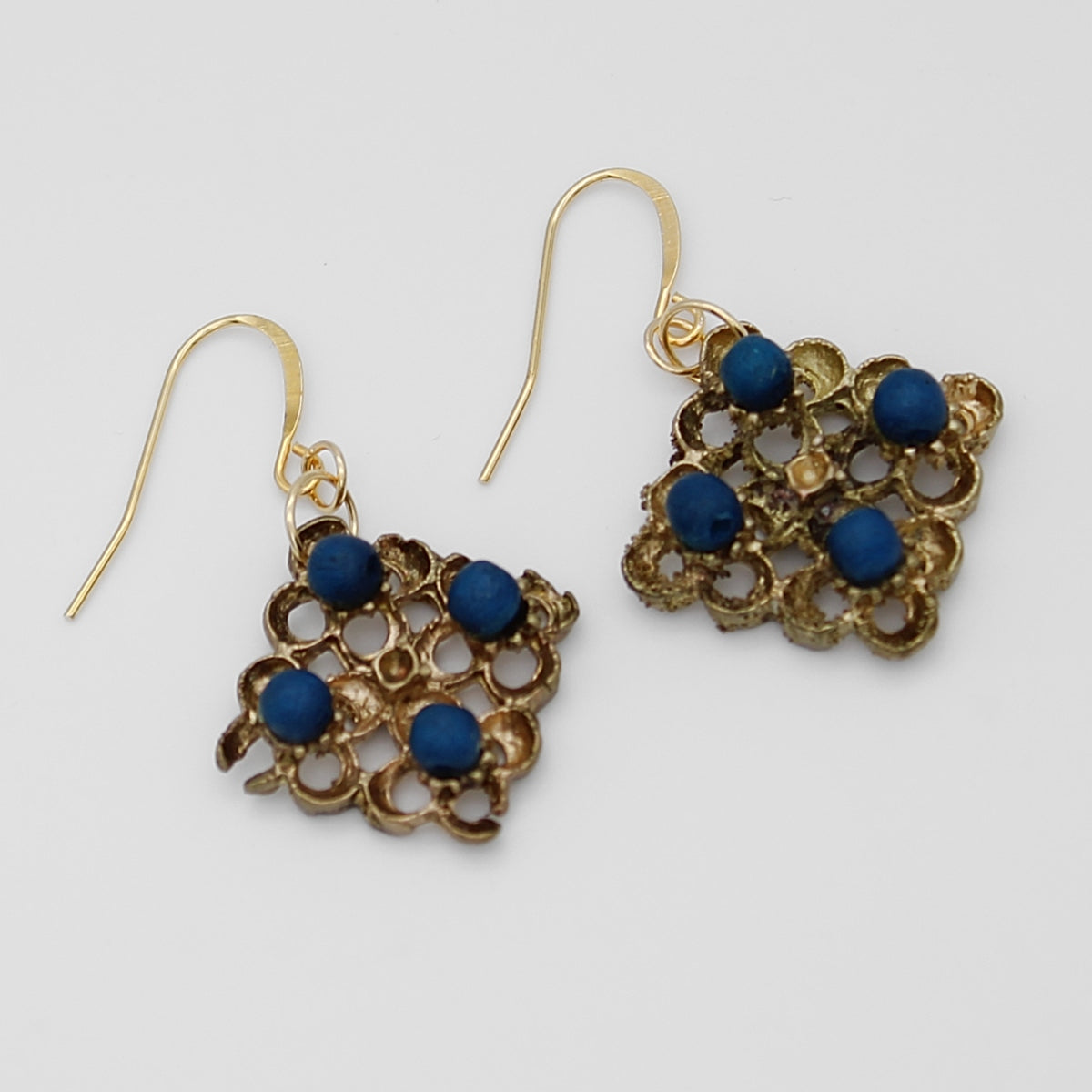 Pia Vintage Earrings Blue Diamond Shape