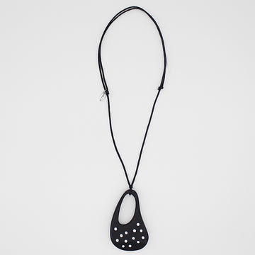 Black Fleur Pendant Necklace